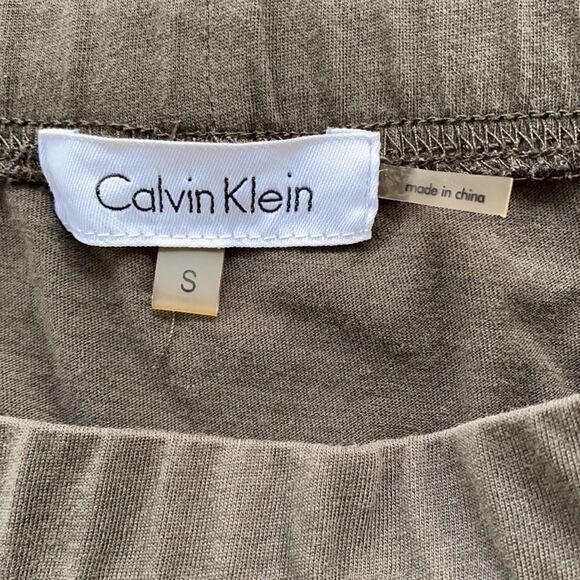 Calvin Klein Olive Ruffled Skirt Size S - Picture 2 of 5